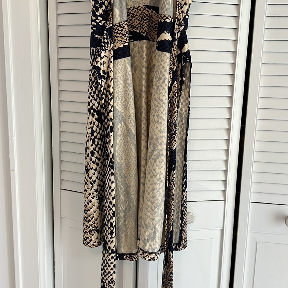 90’s Vintage DVF Avara silk wrap dress size 0 - Picture 6 of 9